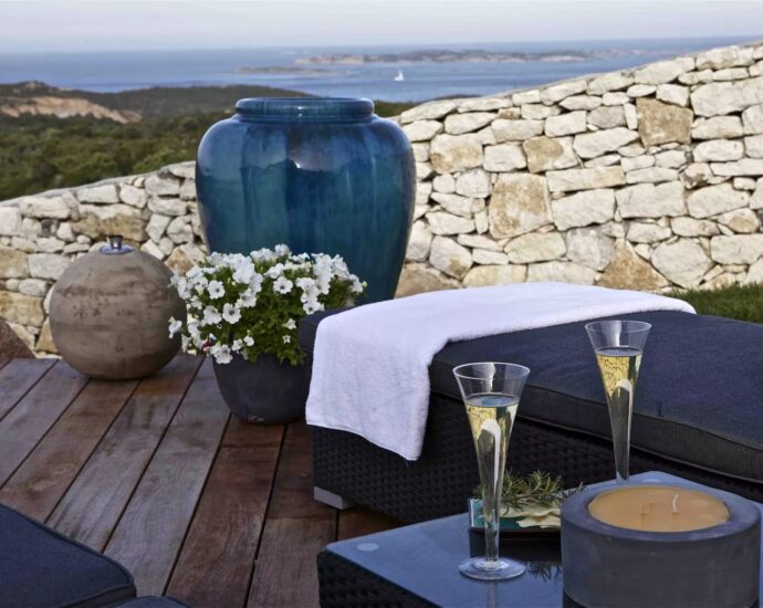 Bonifacio, Sperone, 5 bedroom villa, sea view, swimming pool