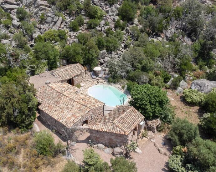 Porto-Vecchio, Palombaggia, Bergerie with Pool, 3 Bedrooms, Unobstructed View, Close to Beach