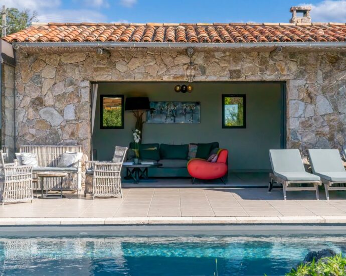 Porticcio, Rive Sud, Villa,  Piscine, 3 Chambres, Proche centre ville et plage, Vue mer