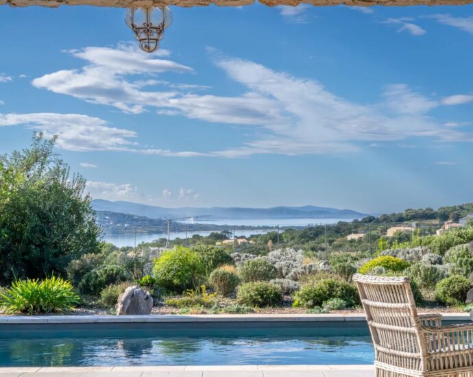 Porticcio, Rive Sud, Villa,  Piscine, 3 Chambres, Proche centre ville et plage, Vue mer