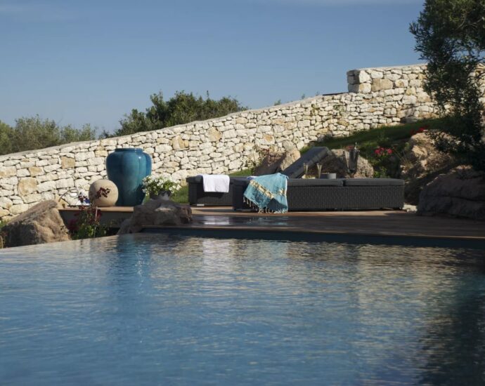 Bonifacio, Sperone, 5 bedroom villa, sea view, swimming pool