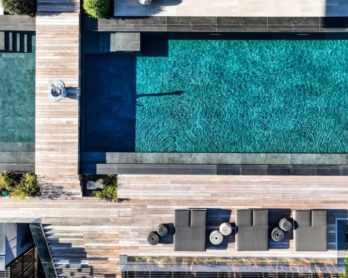 Caramontino, 6 chambres, piscine, pied dans l’eau