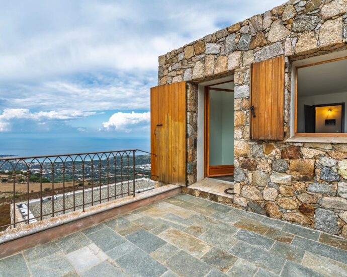 Pigna, Sant Antonino, Shepherd-style villa, 3 bedrooms, panoramic sea and mountain views