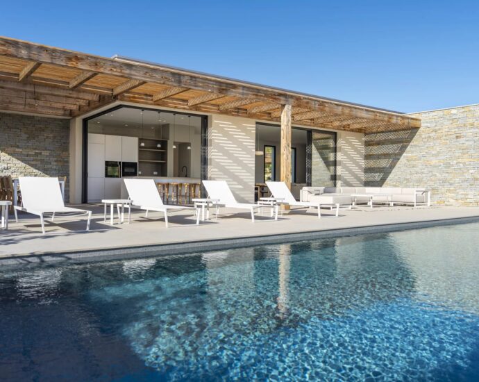 Arasu, Villa d’architecte, 4 chambres, piscine, vue dégagée sur la nature, plage à pied