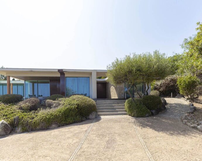 Porto-Vecchio, Santa Giulia, villa d’architecte, 4 chambres, piscine, vue mer, proche plage