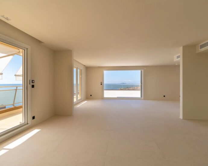 Ajaccio, Exclusive, Penthouse type T6, 4 bedrooms, panoramic sea view