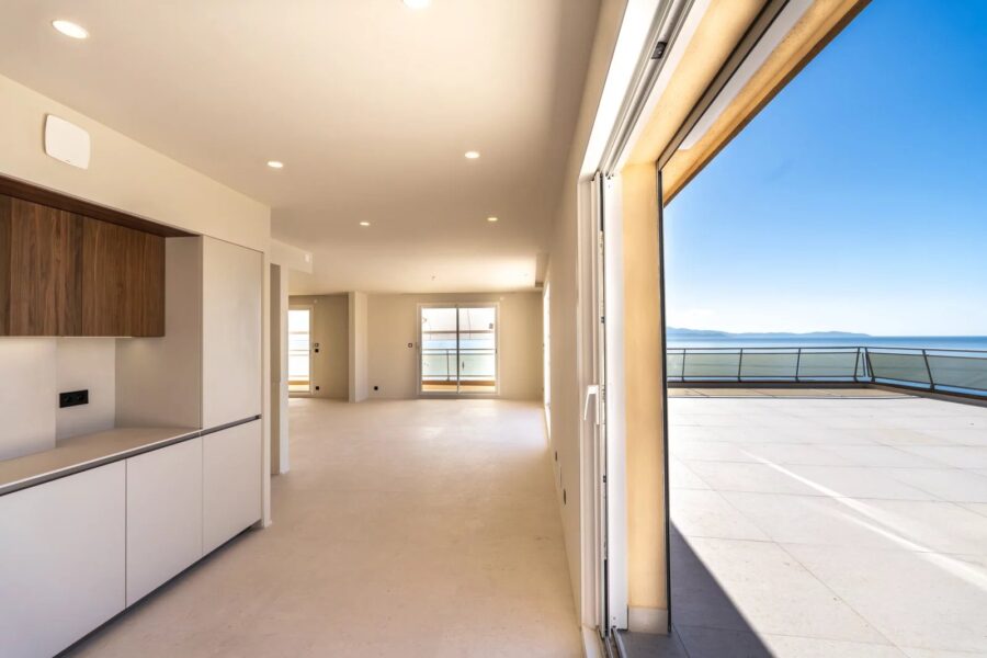 Ajaccio, Exclusive, Penthouse type T6, 4 bedrooms, panoramic sea view