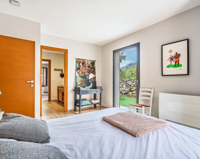 Région de Calvi, Zilia, villa 5 chambres, piscine chauffée, vue montagnes