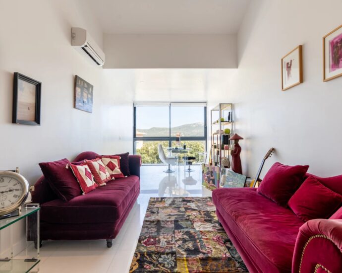 Porto-Vecchio, Duplex Apartment, 5 Bedrooms, Mountain View, Shared Pool