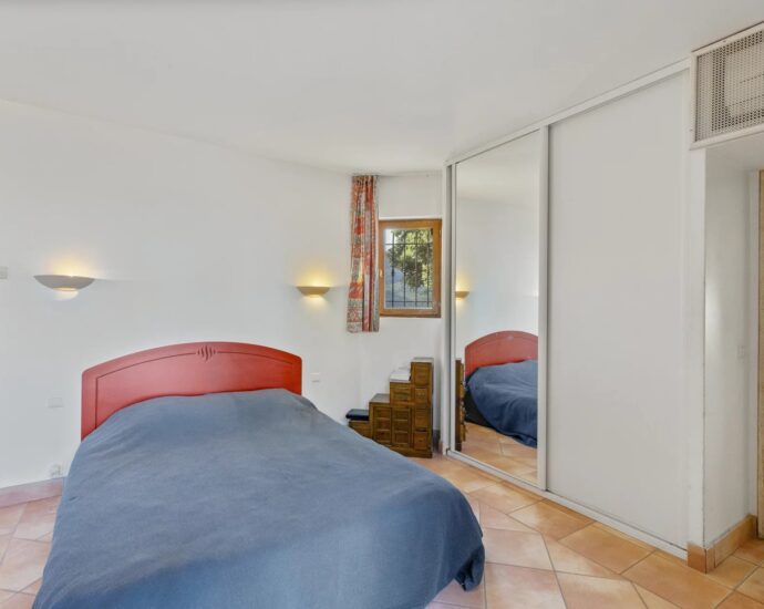 Porto-Vecchio, 3 Bedroom Villa, Pool, Sea and Mountain View