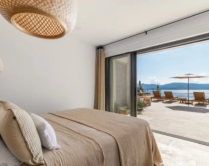 Olmeto, Abbartello, 6 chambres, piscine à débordement, vue mer panoramique, proche plage