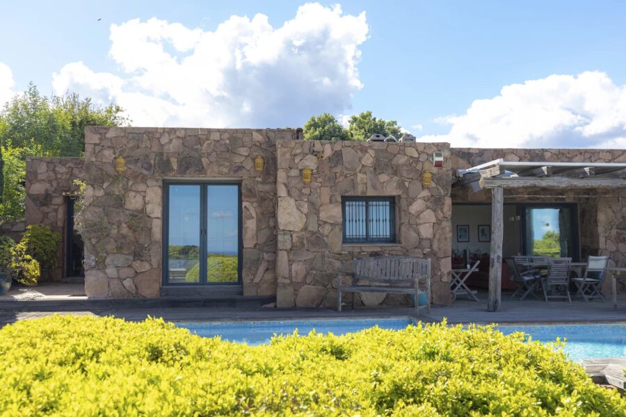 Porto-Vecchio, 3 Bedroom Villa, Pool, Sea and Mountain View