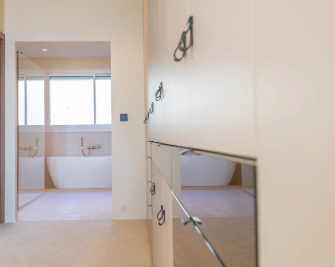 Ajaccio, Exclusive, Penthouse type T6, 4 bedrooms, panoramic sea view