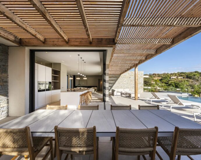 Arasu, Villa d’architecte, 4 chambres, piscine, vue dégagée sur la nature, plage à pied