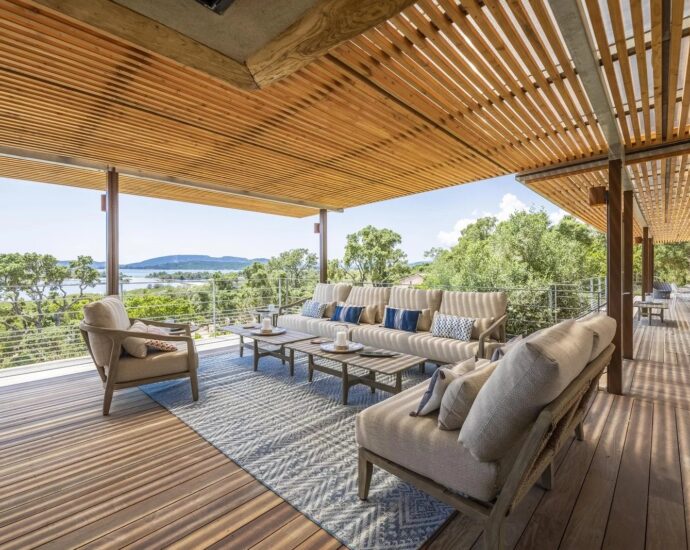 Villa 9 chambres, Arasu, Saint-Cyprien, piscine, vue mer, plage à pied, RL363 Villa Terra di Corsica