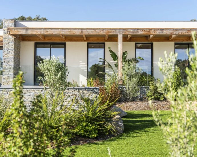 Arasu, Villa d’architecte, 4 chambres, piscine, vue dégagée sur la nature, plage à pied
