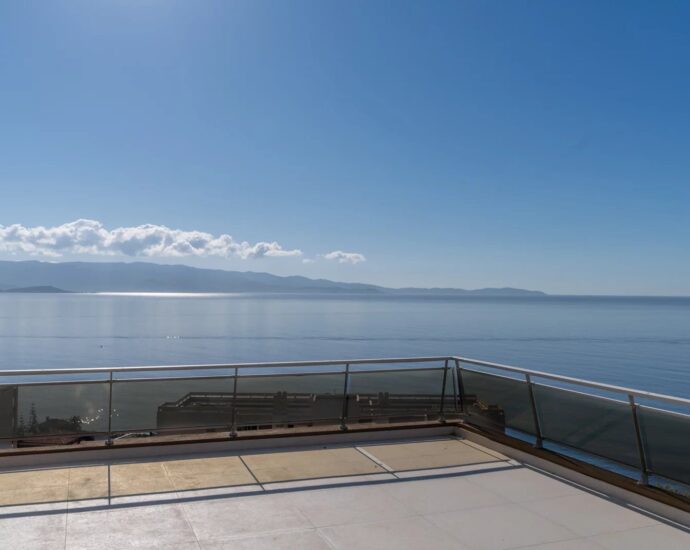 Ajaccio, Exclusive, Penthouse type T6, 4 bedrooms, panoramic sea view