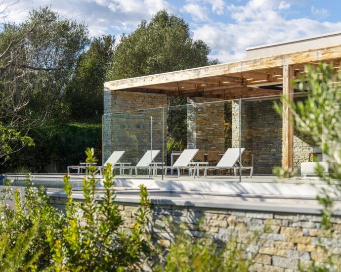 Arasu, Villa d’architecte, 4 chambres, piscine, vue dégagée sur la nature, plage à pied