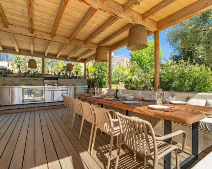 Santa-Reparata Di Balagna, 4 rooms, swimming pool, panoramic view of lake and mountains