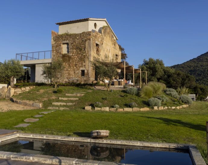 Propriano, villa 3 chambres, piscine, vue mer et montagnes, proche plage