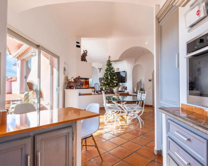 Porto-Vecchio, villa, vue mer, 4 chambres, piscine