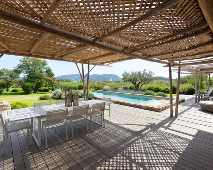 Plage de Cala Rossa, Villa 6 chambres, pied dans l’eau, piscine, Alzu di Cala Rossa