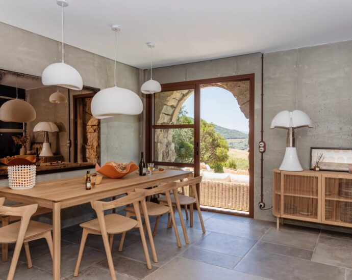 Propriano, villa 3 chambres, piscine, vue mer et montagnes, proche plage