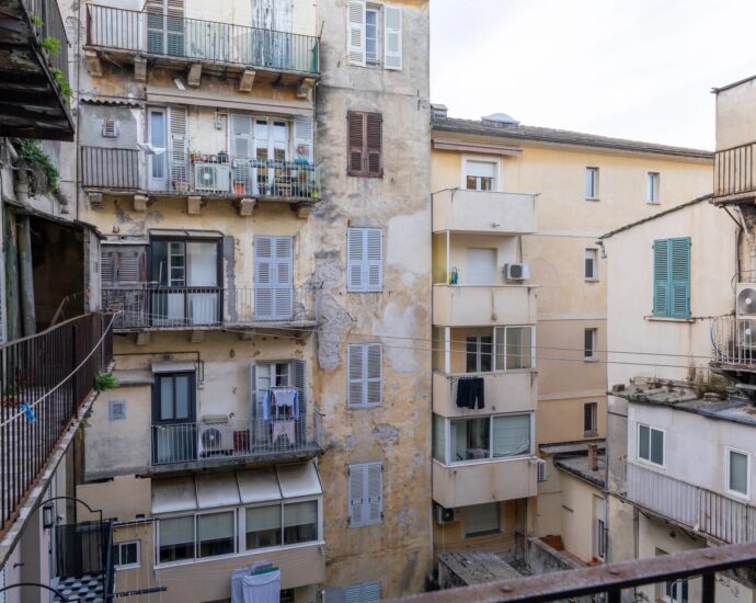 Bastia, Boulevard Paoli, Appartement, 4 chambres, 10 pièces, aperçu mer, proche plages