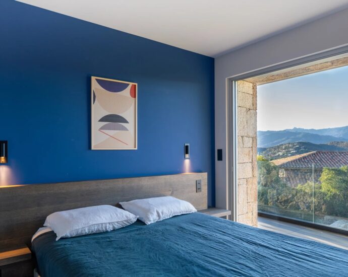 Porto Vecchio, Arasu, Villa 6 chambres,  vue mer, piscine, proche plage