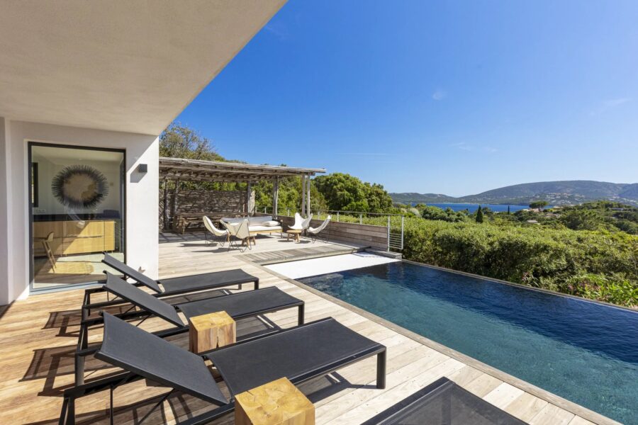 Domaine de Cala Rossa, 5 bedroom villa, pool and sea view, Villa Serra