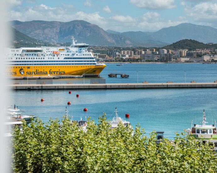 Exclusivité, Centre-ville, Ajaccio, Appartement, 2 chambres, vue mer, plage à pied