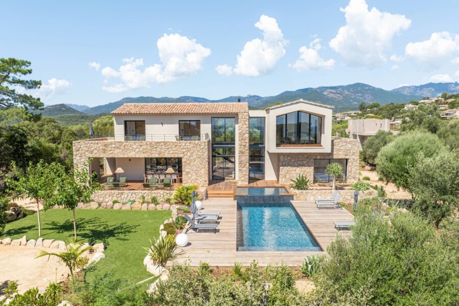 Pinarello, Exclusivity, New Stone Villa, 4 Bedrooms, Pool, Sea view, Walking distance to beach