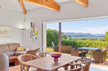 Exclusive – Villa with Swimming Pool, Sea View, Close to Cabanon Bleu Beach