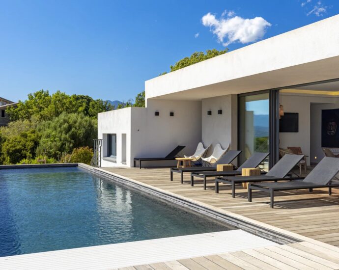 Domaine de Cala Rossa, 5 bedroom villa, pool and sea view, Villa Serra