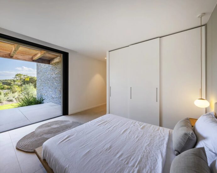 Arasu, Villa d’architecte, 4 chambres, piscine, vue dégagée sur la nature, plage à pied