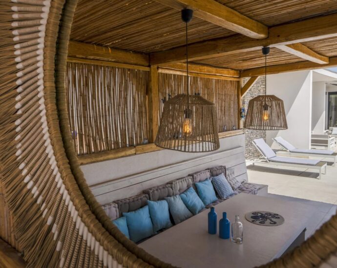 Arasu, villa 4 bedrooms, swimming-pool, Casa Alivu RL307