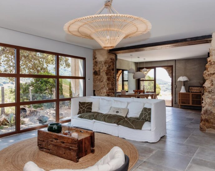 Propriano, villa 3 chambres, piscine, vue mer et montagnes, proche plage