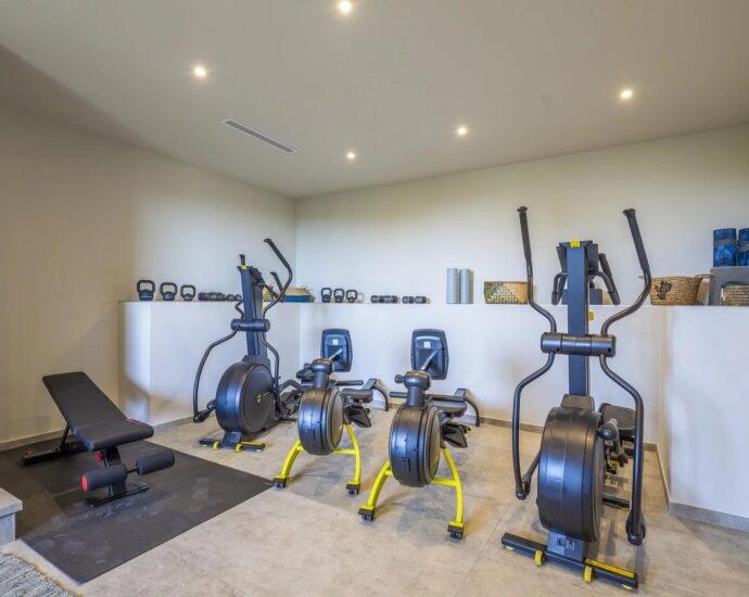 Villa 9 chambres, Arasu, Saint-Cyprien, piscine, vue mer, plage à pied, RL363 Villa Terra di Corsica