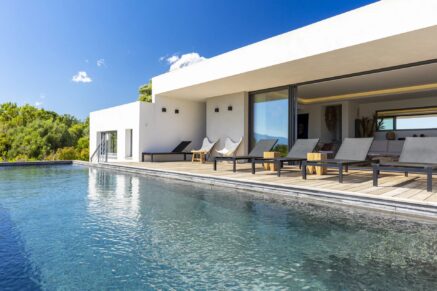 Domaine de Cala Rossa, 5 bedroom villa, pool and sea view, Villa Serra