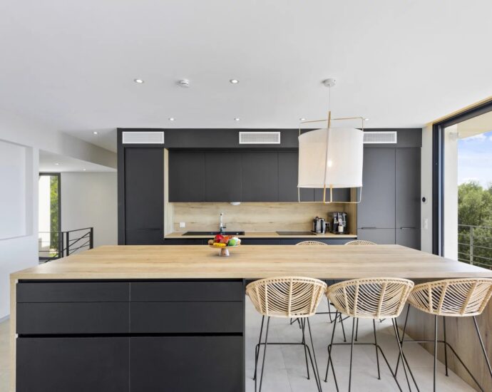 Porto-vecchio, villa 4 bedrooms, 1 children dormitory, swimming pool, sea view, Villa Saviu RL303