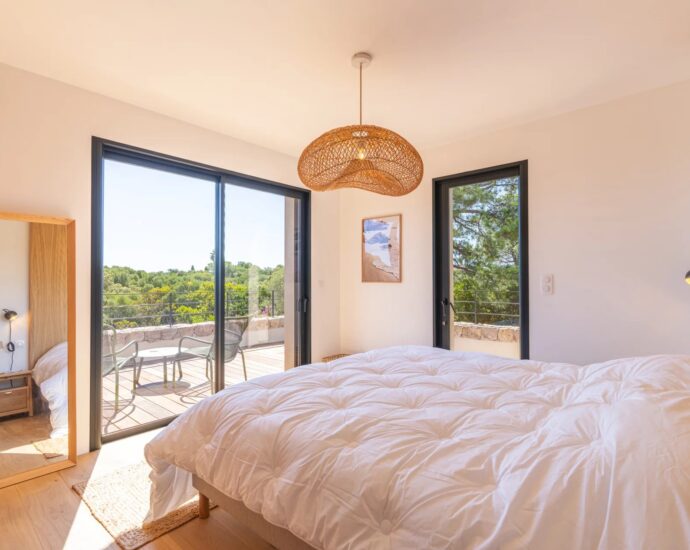 Pinarello, Exclusivity, New Stone Villa, 4 Bedrooms, Pool, Sea view, Walking distance to beach