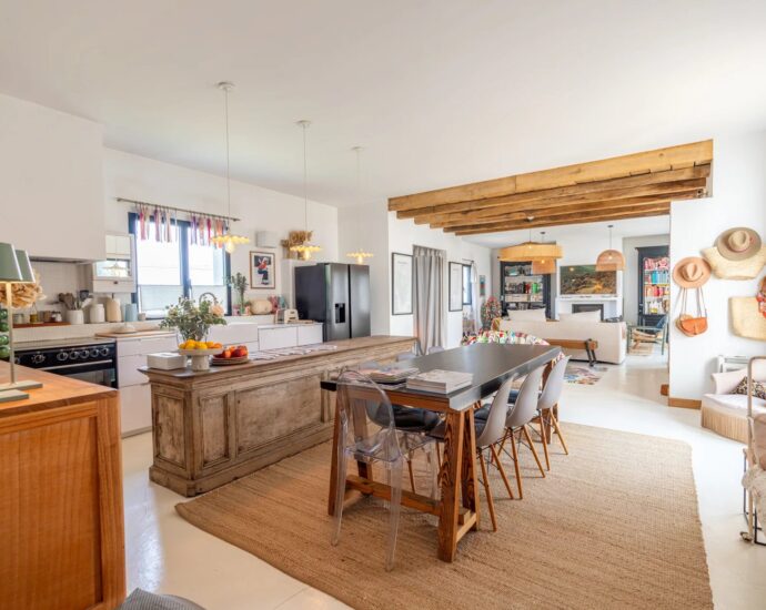 Exclusivité, Sainte-Lucie de Porto-Vecchio, Villa contemporaine, 4 chambres, piscine, aperçu mer, proche plage