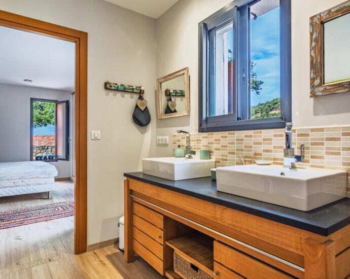 Région de Calvi, Zilia, villa 5 chambres, piscine chauffée, vue montagnes