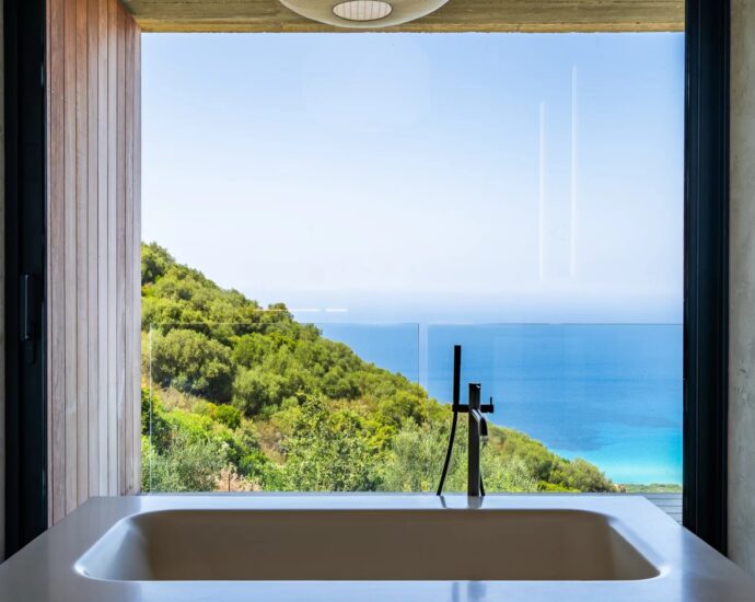 Corbara , 4 Bedrooms, Pool,  sea view