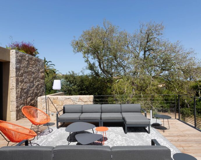 Porto-Vecchio, Domaine de Cala Rossa, villa 4 bedrooms, swimming pool and beach at walking distance,