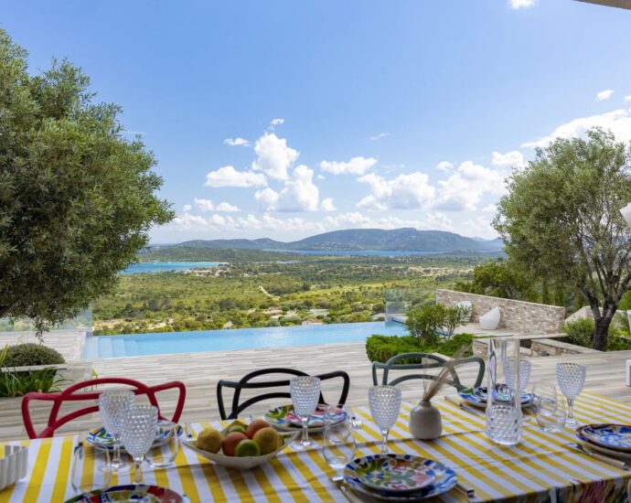 Saint-Cyprien, villa 5 chambres, appartement indépendant 2 chambres, piscine, vue mer, proche plage