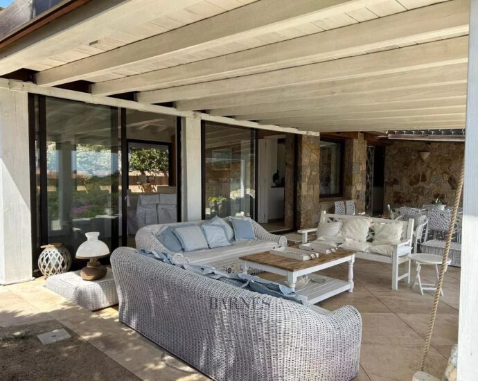 Cavallo island – Villa panoramic sea view – 3 bedrooms