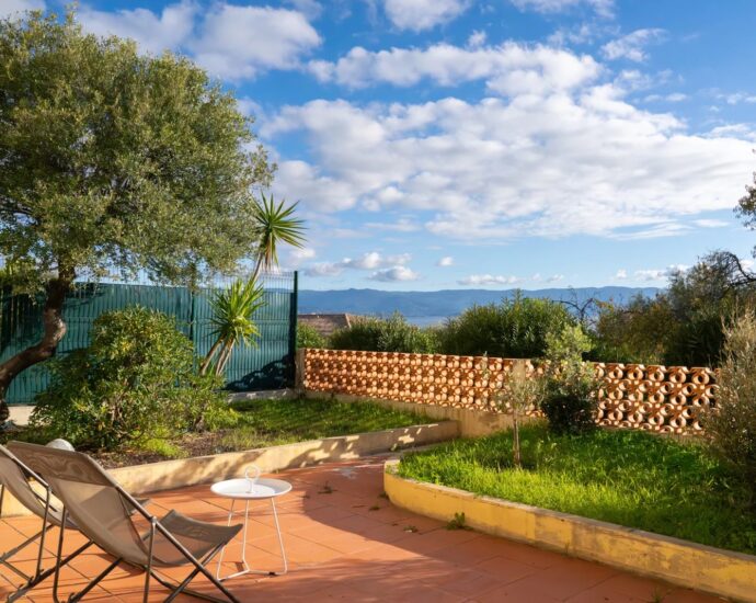 Exclusivité, Ajaccio, Appartement, 3 chambres, bord de mer, plage à pied