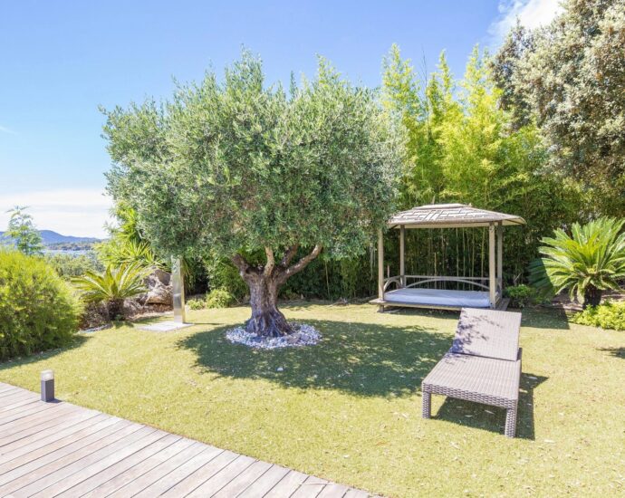 Porto-Vecchio, Golfo di sogno, villa 6 chambres, pied dans l&rsquo;eau, RL260 Villa Golfo di Sogno