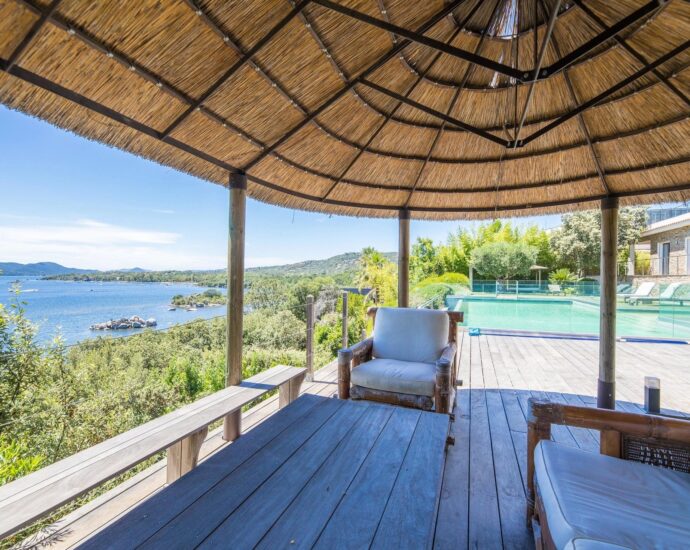 Porto-Vecchio, Golfo di sogno, villa 6 chambres, pied dans l&rsquo;eau, RL260 Villa Golfo di Sogno